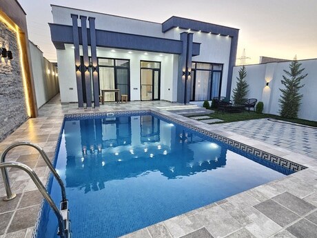 4 otaqlı həyət evi/bağ evi - Şüvəlan q. - 160 m²