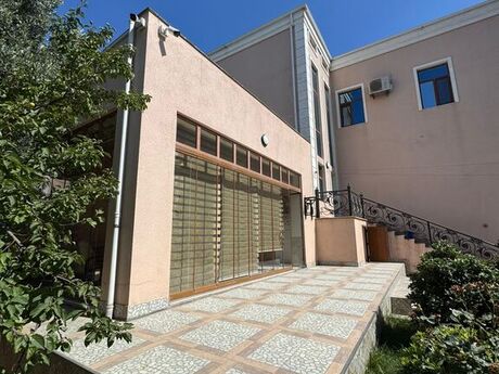 6 otaqlı həyət evi/bağ evi - Xətai r. - 700 m²
