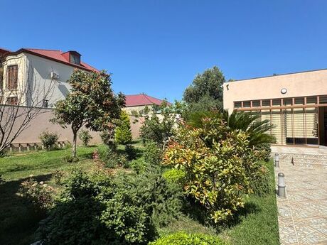 6 otaqlı həyət evi/bağ evi - Xətai r. - 700 m²