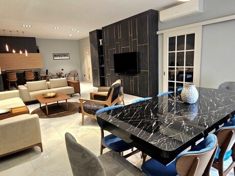 Elan №5307976 - Bakı, Nizami m., 4 otaqlı, 229 m², 14/14 mərtəbə