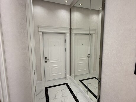 4 otaqlı yeni tikili - Ağ şəhər q. - 185 m²