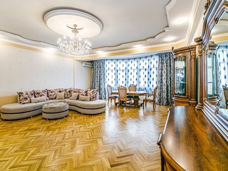 3 otaqlı yeni tikili - 28 May m. - 175 m²