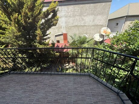 5 otaqlı həyət evi, 250 m², Qara Qarayev: 495 000 ₼ 2