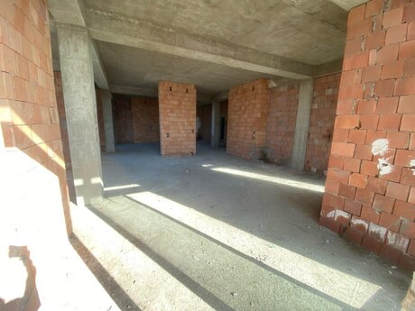 Obyekt - Ağ şəhər q. - 400 m²