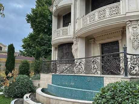 10 otaqlı həyət evi/bağ evi - Nəriman Nərimanov m. - 1100 m²