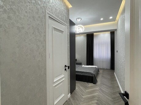 4 otaqlı mənzil, 170 m², Rifah Plaza: 580 000 ₼ 3