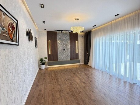 House with Garden, Villa For Sale