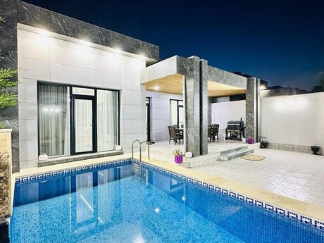 4 otaqlı həyət evi/bağ evi - Mərdəkan q. - 200 m²