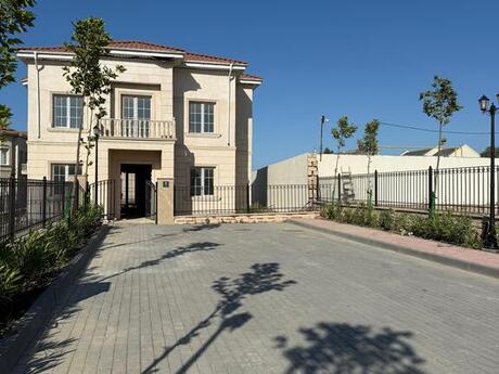 6-комн. дом/дача - пос. Нардаран - 230 м²