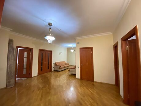 4 otaqlı yeni tikili - Nizami m. - 180 m²
