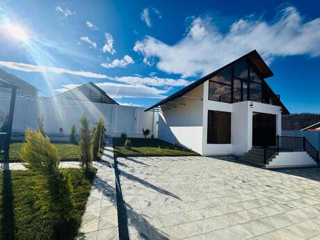 6 otaqlı həyət evi/bağ evi - Qəbələ - 200 m²