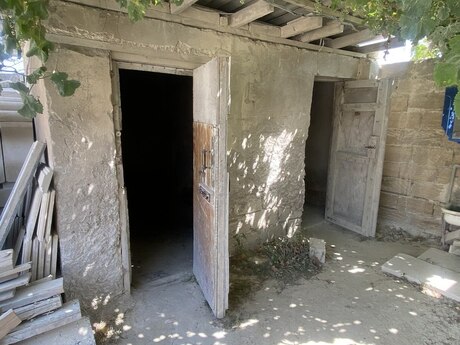 Obyekt - Binəqədi r. - 850 m²