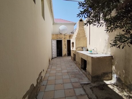 5 otaqlı həyət evi/bağ evi - Mərdəkan q. - 145 m²