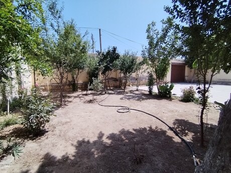 5 otaqlı həyət evi/bağ evi - Mərdəkan q. - 145 m²
