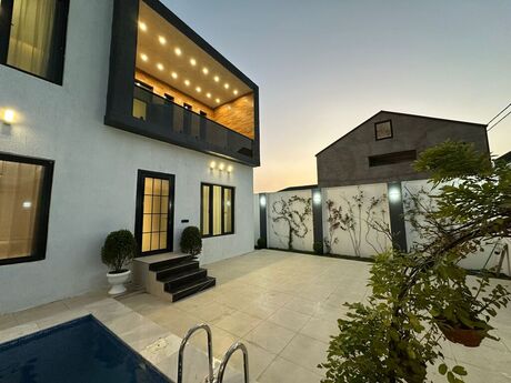 5 otaqlı həyət evi/bağ evi - Qala q. - 200 m²