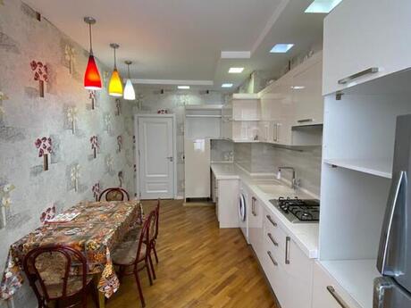 Elan №5322492 - Bakı, İnşaatçılar m., 2 otaqlı, 80 m², 16/20 mərtəbə