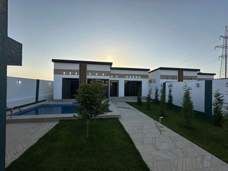 4 otaqlı həyət evi/bağ evi - Mərdəkan q. - 160 m²