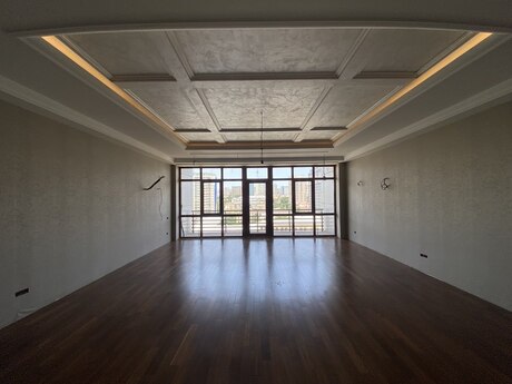 4 otaqlı yeni tikili - 28 May m. - 200 m²