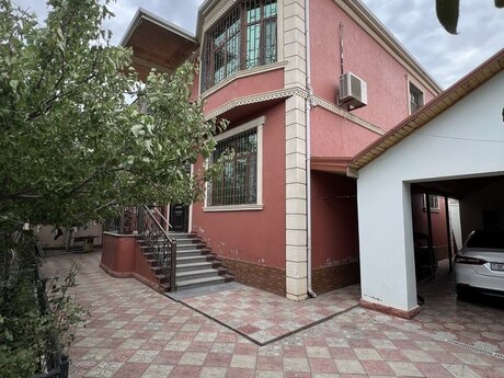 Satılır 6 otaqlı həyət evi/bağ evi 270 m², Masazır q.