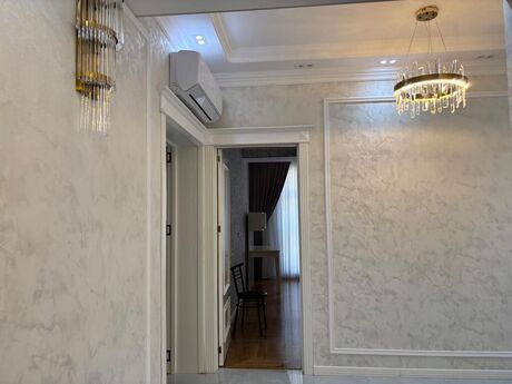 4 otaqlı yeni tikili - 28 May m. - 170 m²