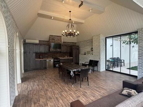 6 otaqlı həyət evi/bağ evi - Mərdəkan q. - 470 m²