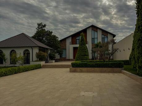 6 otaqlı həyət evi/bağ evi - Mərdəkan q. - 470 m²