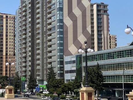 2-комн. новостройка - м. Элмляр Академиясы - 84 м²