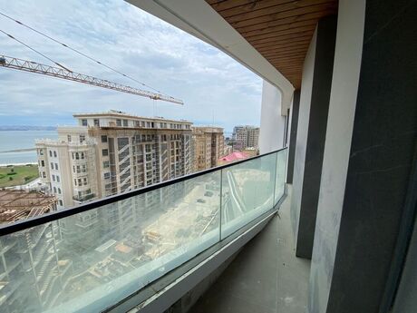 4 otaqlı yeni tikili - Bayıl q. - 165 m²