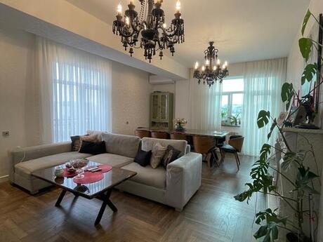 4 otaqlı yeni tikili - Memar Əcəmi m. - 130 m²