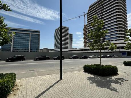 Obyekt - Ağ şəhər q. - 365 m²