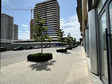 Obyekt - Ağ şəhər q. - 365 m²