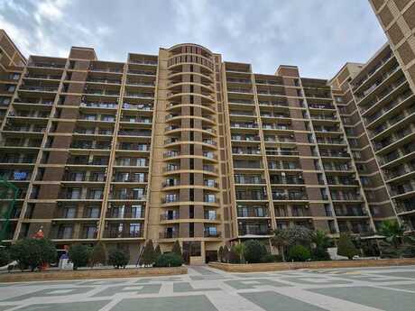 Elan №5328628 - Bakı, Gənclik m., 4 otaqlı, 160 m², 6/18 mərtəbə