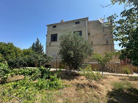 10 otaqlı həyət evi/bağ evi - Novxanı q. - 650 m²