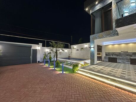 5 otaqlı həyət evi/bağ evi - Şüvəlan q. - 200 m²