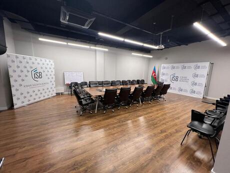 14-комн. офис - м. Элмляр Академиясы - 800 м²