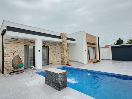 4 otaqlı həyət evi/bağ evi - Mərdəkan q. - 165 m²