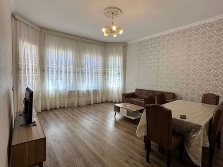 4 otaqlı həyət evi/bağ evi - Badamdar q. - 300 m²