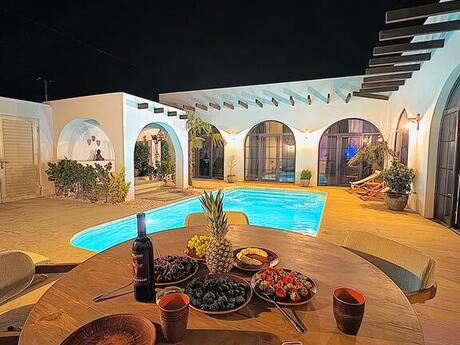 4 otaqlı həyət evi/bağ evi - Mərdəkan q. - 360 m²