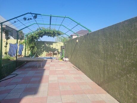 6 otaqlı həyət evi/bağ evi - Mehdiabad q. - 225 m²
