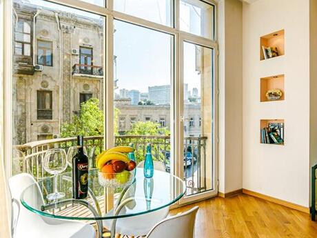 2-комн. вторичка - м. Ичеришехер - 120 м²