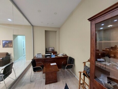 4 otaqlı ofis - 28 May m. - 120 m²