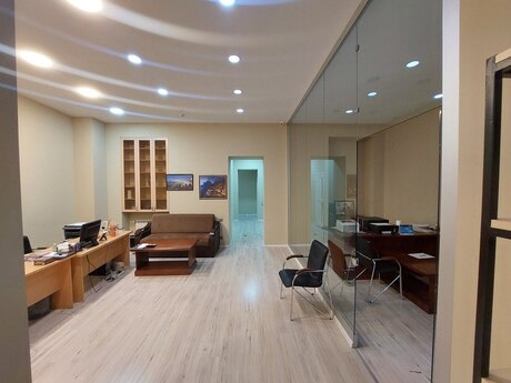 4 otaqlı ofis - 28 May m. - 120 m²