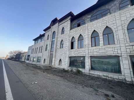 Obyekt - Qala q. - 2324 m²