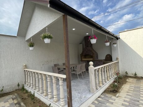 4 otaqlı həyət evi/bağ evi - Savalan q. - 120 m²