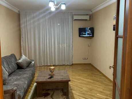 3 otaqlı köhnə tikili - İçəri Şəhər m. - 70 m²