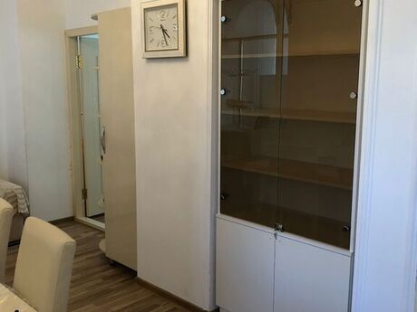 2 otaqlı köhnə tikili - İçəri Şəhər m. - 57 m²