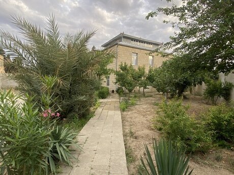 6 otaqlı həyət evi, 300 m², Novxanı: 355 000 ₼ 3