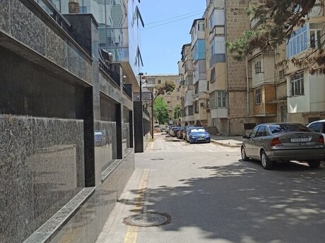 5 otaqlı köhnə tikili - Elmlər Akademiyası m. - 75 m²