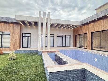 5 otaqlı həyət evi/bağ evi - Mərdəkan q. - 220 m²