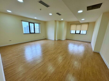 4 otaqlı ofis - Şah İsmayıl Xətai m. - 190 m²